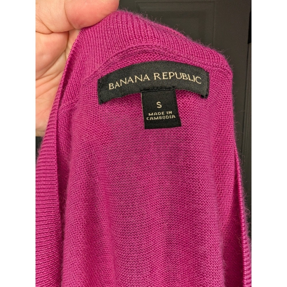 Banana Republic Pink Women's Size Small V-Neck Long Sleeve Merino Wool Sweater - Picture 4 of 7